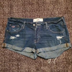Distressed Hollister short